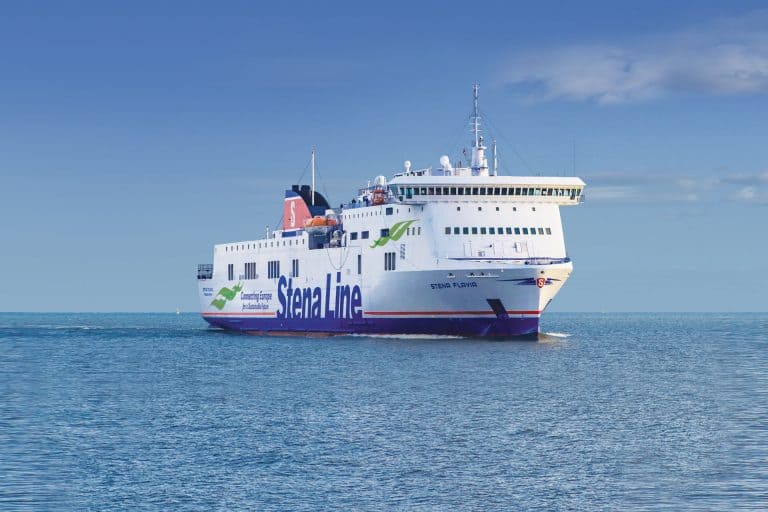 ferry Stena Flavia op weg van Travemünde naar Liepaja
