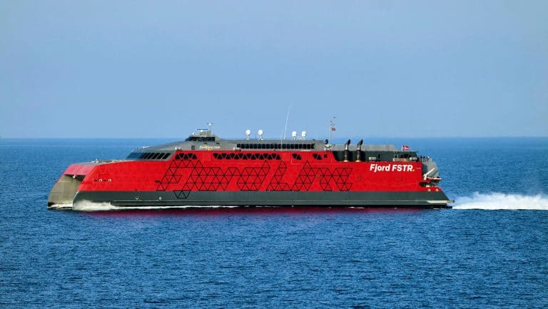 Fjordline Catamaran op weg van Hirsthals naar Kristiansand