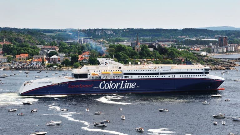 Color Line fastferry binnenkomst Kristiansand
