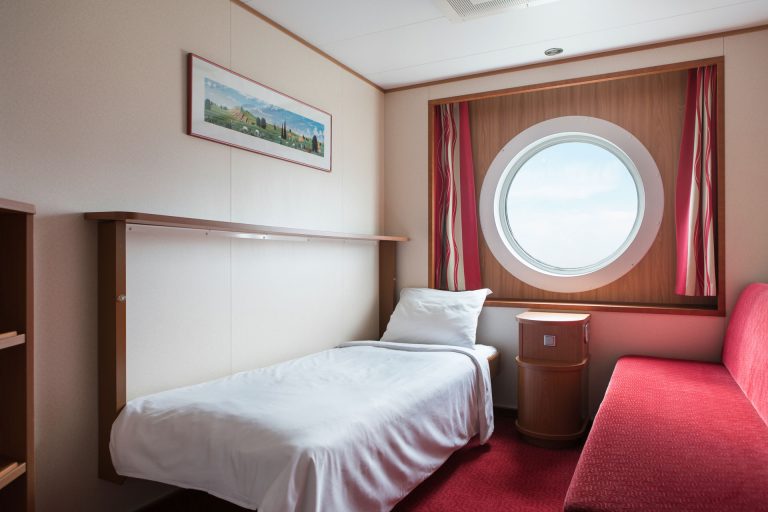 Standaard buitenhut met 2 benedenbedden Tallink SIlja